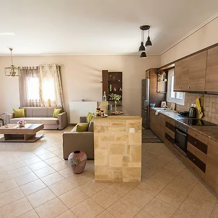 St George's Castle House Holiday home Peratata