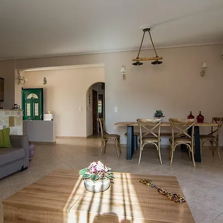 Holiday home St George's Castle House Peratata