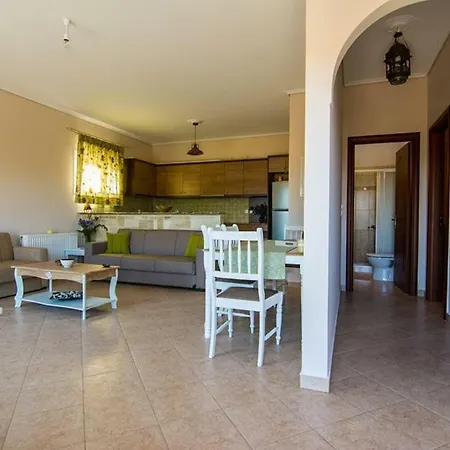 St George's Castle House Holiday home Peratata