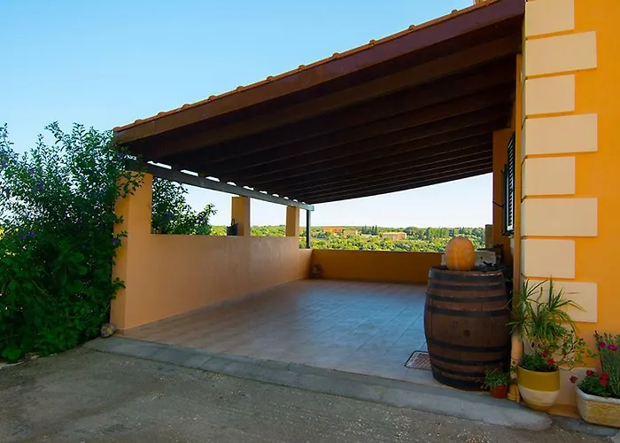 St George's Castle House 펜션 Peratáta